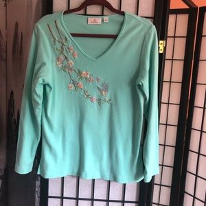 Quacker Factory embellished green v neck tshirt